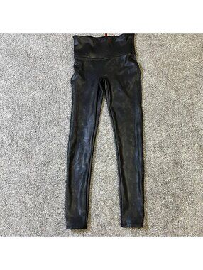 Spanx Women’s Faux Leather Leggings size Medium